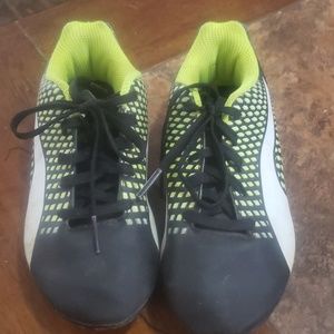 Kids soccer cleats